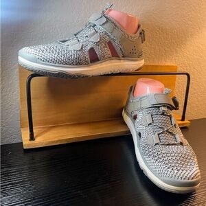 Teva Women Sneakers in Gray and White